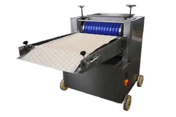 Small Capacity Automatic Biscuit Production Line 300Kg/H Capacity Stainless Steel Material